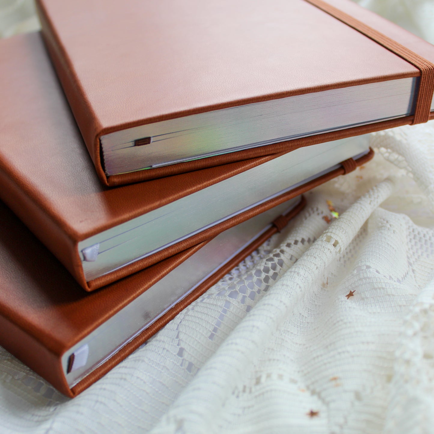 HAZELNUT JOURNAL